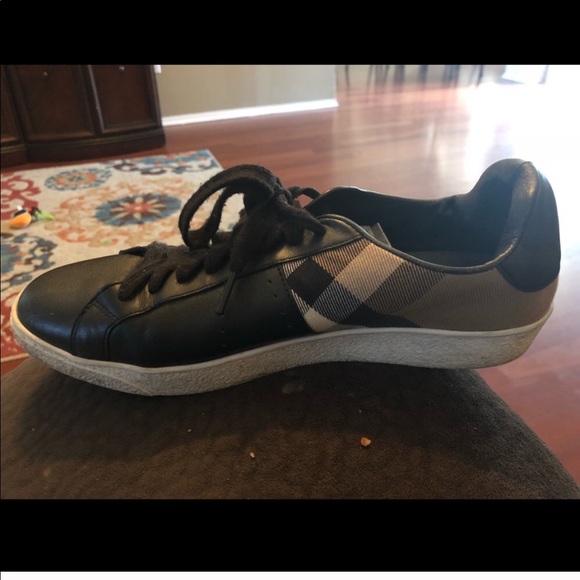 Burberry Men’s Shoe sz 41 - Picture 2 of 2